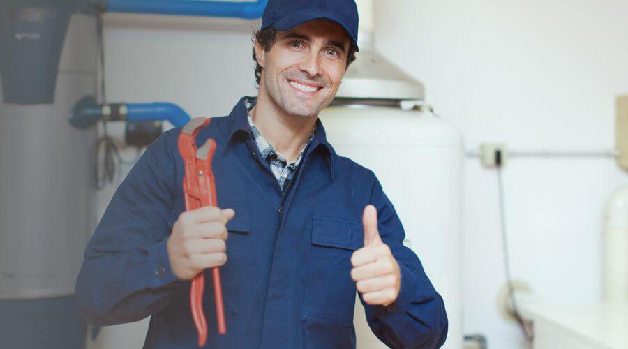 Local water heater installation in Elnora, IN